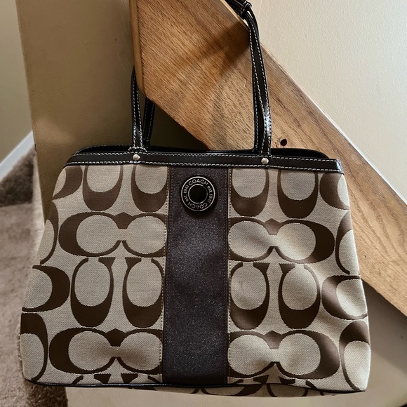 Coach Satchel EUC Authentic - Picture 1 of 8